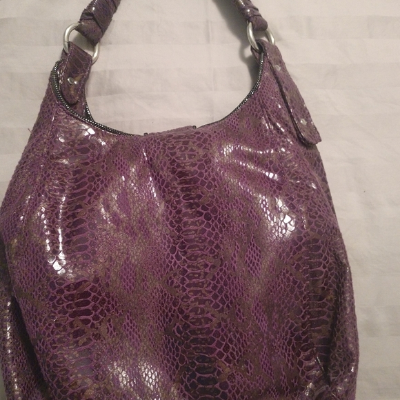 Avon Mark shoulder bag - Picture 2 of 5